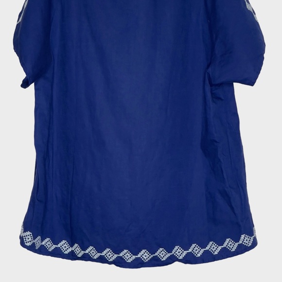 Cupcakes And Cashmere Pastoria Linen Blend Medium Cold Shoulder Embroidered Top - Picture 7 of 9